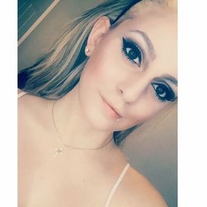 Meet your Posher, Gabrielle